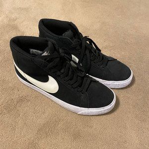 Nike SB "Zoom Blazer Mid" Skate Shoe